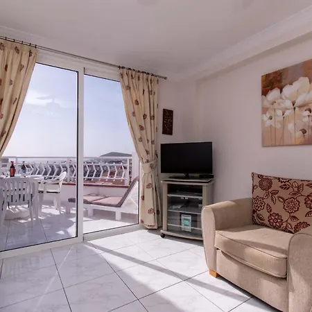 Los Diamantes 2 Bed Los Cristianos (Tenerife)